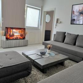 2 Zimmer Wohnung nahe Phantasialand mit Parkplatz