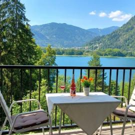 LB3 Seeblick Appartement Haus Landskron mit direktem Seezugnag am Ossiachersee, hotel Landskronban