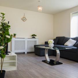 Modern 3-Bed House Leeds, Sleeps 7, Parking, Wi-Fi