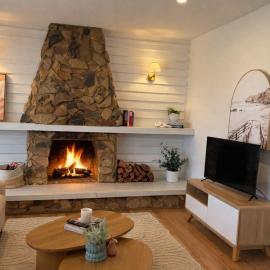 McCrae Beach House, walk to beach, pet friendly