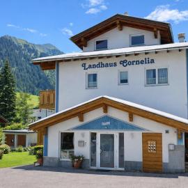 Landhaus Cornelia, Hotel in Berwang