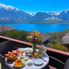Concierge, Scenic Views, Long Stay by SwissHut, hotel u gradu Zigrisvil