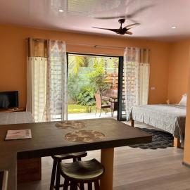 PUNA Lodge, hotel u gradu Atiue