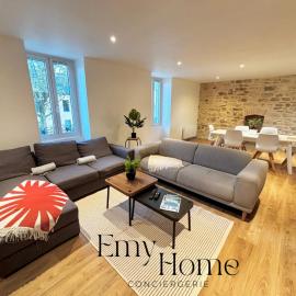 Maison 8 pers, paisible, rénovée, jardin clos, plages 15 min、ポン・スコルフのホテル