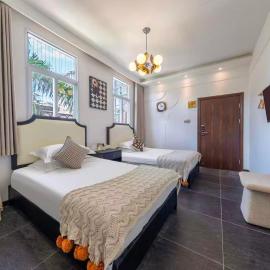 The Red Courtyard 红楼海景小院, hotel in Xiamen