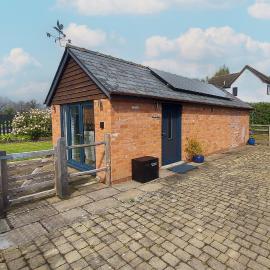 Charming, detached cottage in rural Herefordshire