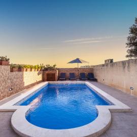 Villayana Holiday Home, hotel v mestu San Lawrenz
