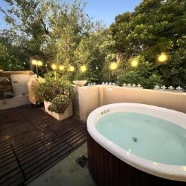 Luminoso, terraza propia y jacuzzi