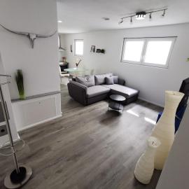 Gemütliche und helle Souterrainwohnung, 50 qm