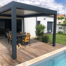 Villa d Architecte Moderne spa et piscine, hotel u gradu Nior