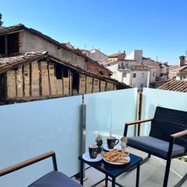 Mabel House Suites