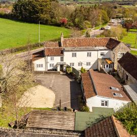 The Farmhouse with two hot tubs