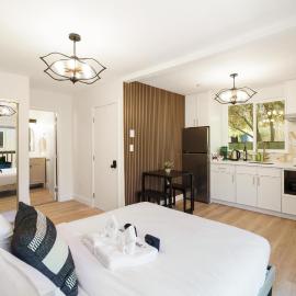 Cozy Private Studio with 1bath and backyard Near SFSU & SF Transit