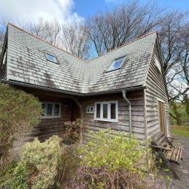 Cabin Sleeps 6 with Parking and Patio, hotel u gradu Davidstow
