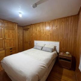 Habitación amplia, acogedora y cálida, hotel in Ancud