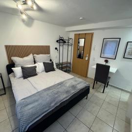 Bella Vita Apartment uno, готель у місті Едіґер-Еллер