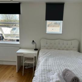 A spacious en-suite room, hotel i London