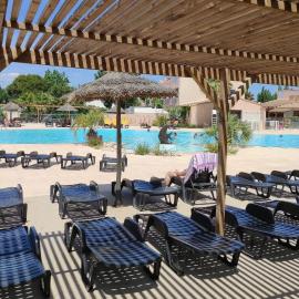 Le luminosa des Dahlias Les sables du midi, hotel em Sérignan