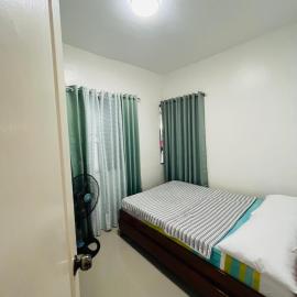 Akina 2bedroom Transient House, hotel u gradu Kabankalan