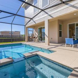 6BR Luxury Villa with Private Pool & Spa near Disney, hotel in Kissimmee