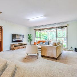 StayAU Comfortable Two-Story wPool Table&Backyard