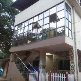 Sky cottage, hotel a Jāmb