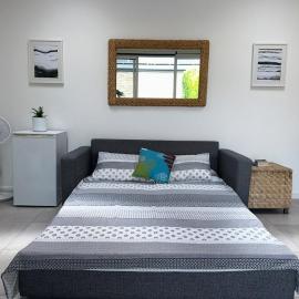 Private HomeStay Studio Tropical Setting 48m2 Area