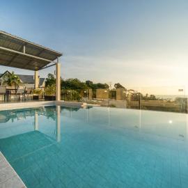 Villa Emerod - 3BR Seaview Villa with Rooftop Pool in Karon