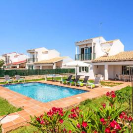 Villa Vientosol by Villa Plus, hotel in Cala en Forcat