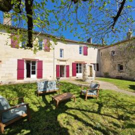 Maison Marie Louise au coeur du vignoble