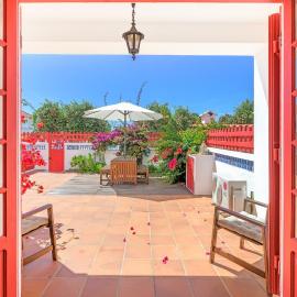 Casa Buganvília, hotel v destinaci Sines