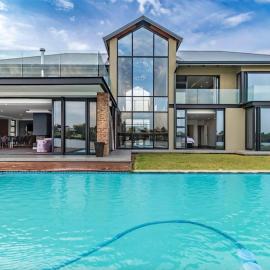 3066 Water Edge, hotel in Parys