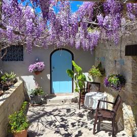 The Courtyard Suite