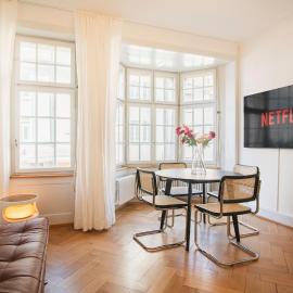 Beautifully renovated historic apartment near Messe Basel