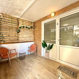 Studio with Free Parking & Terrace Near Beach, hotel en Boreti
