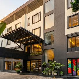 Wellesley Hotel