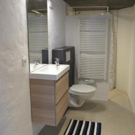 Furnished room with private bathroom near Luxembourg, готель у місті Wincheringen