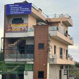 Army cuisine Dine in and LUXURY NIGHTLY STAY Kurali Punjab, hotell sihtkohas Kūrāli