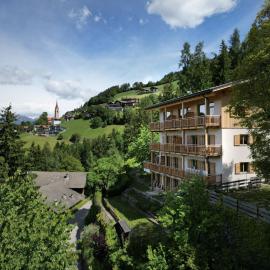 Profigl Eco Guesthouse - Sustainable living with a view in Südtirol, Brixencard, free parking, hotel sa Brixen
