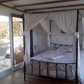 une halte templière, hôtel à Trouillas