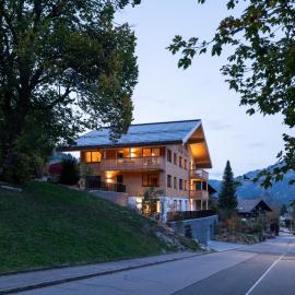 Stylish Alpine Hideaway with Panoramic Views