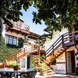 Zoete Inval Travelers Lodge-Backpacker Loft, hotel di Hermanus