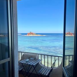 La terrazza sul mare, 44