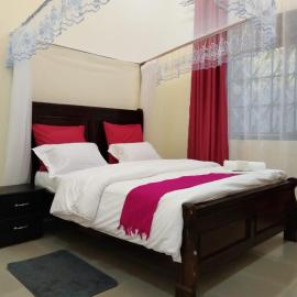 Mula's Suites Motel、Mukonoのホテル