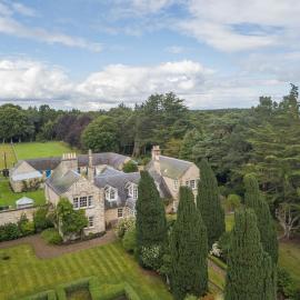 Binsness house, hotel in Findhorn