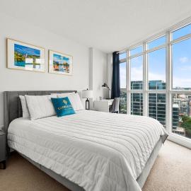 1 Bedroom Condo with a Romantic View Iceboat Terrace Downtown Toronto