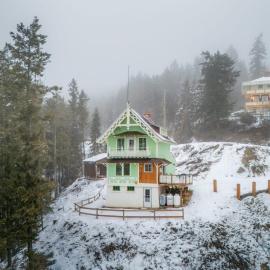 Edelweiss Village & Resort – Chalet Ernest Feuz, hotel a Golden