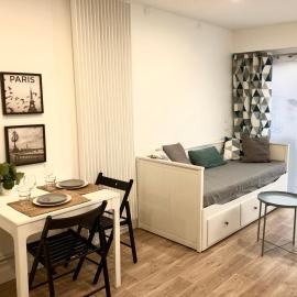 Le Petit Ekrin des Ursines, hotel in Vélizy-Villacoublay