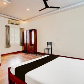 SPOT ON Sj Comforts Boarding And Lodging, hotel v mestu Jigani