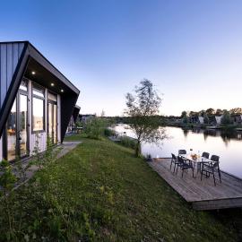 De IJssel Eilanden Chalet Waterfront Kampen Nr 728, Hotel in Kampen